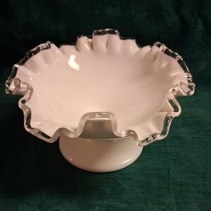 Vtg Fenton "Silver Crest" Milk Glass Compote Pedestal Bowl With Ruffled Rim